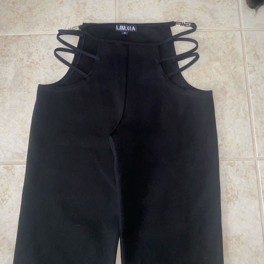 I am gia pants